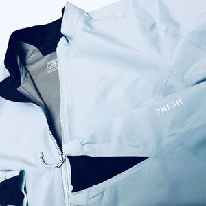 Lululemon 7Mesh Cycling Jacket LG‎